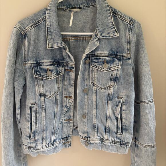 Free People Rumors Denim Jacket Staple Boho Festival Size Small - Picture 3 of 10